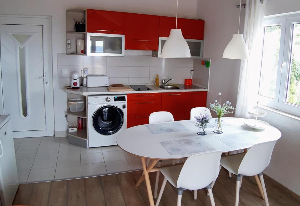 Liliana Bol Apartment With Wonderful Sea View Near The Beaches Luaran gambar